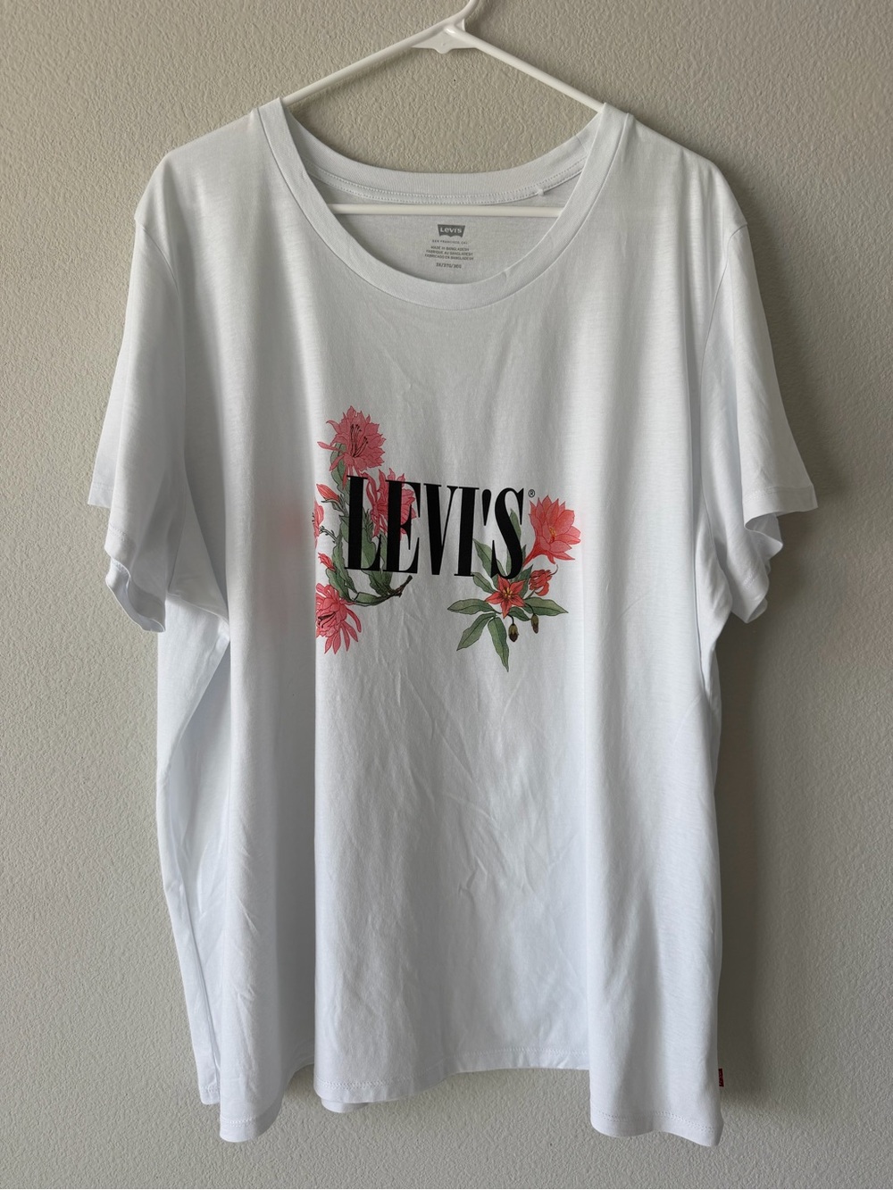 Levi’s 3X White Floral Logo Tee Plus Size Cotton Basic Casual Breathable Beach